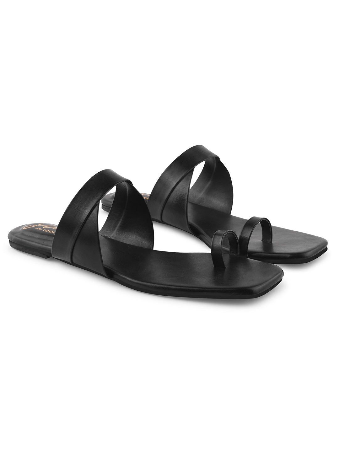 One-Toe Strap Flat Black