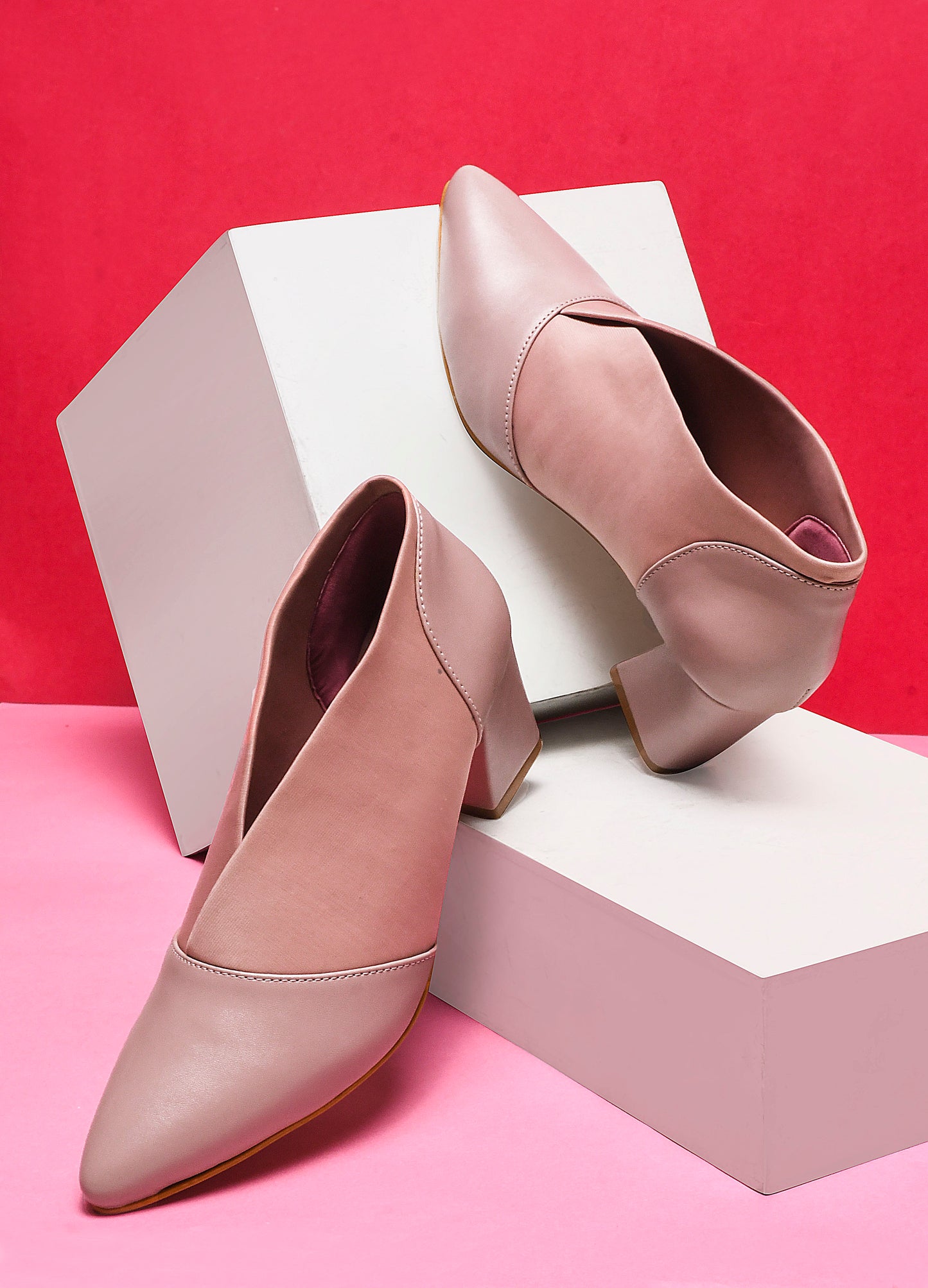 Jm Looks women's pointed toe block heel shoes with elastic side panels
Peach