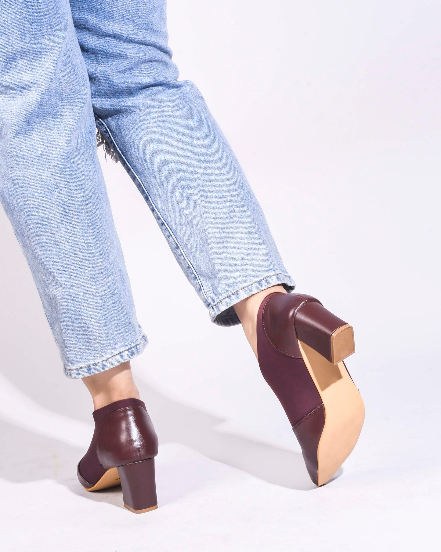 Jm Looks women's pointed toe block heel shoes with elastic side panels
Brown