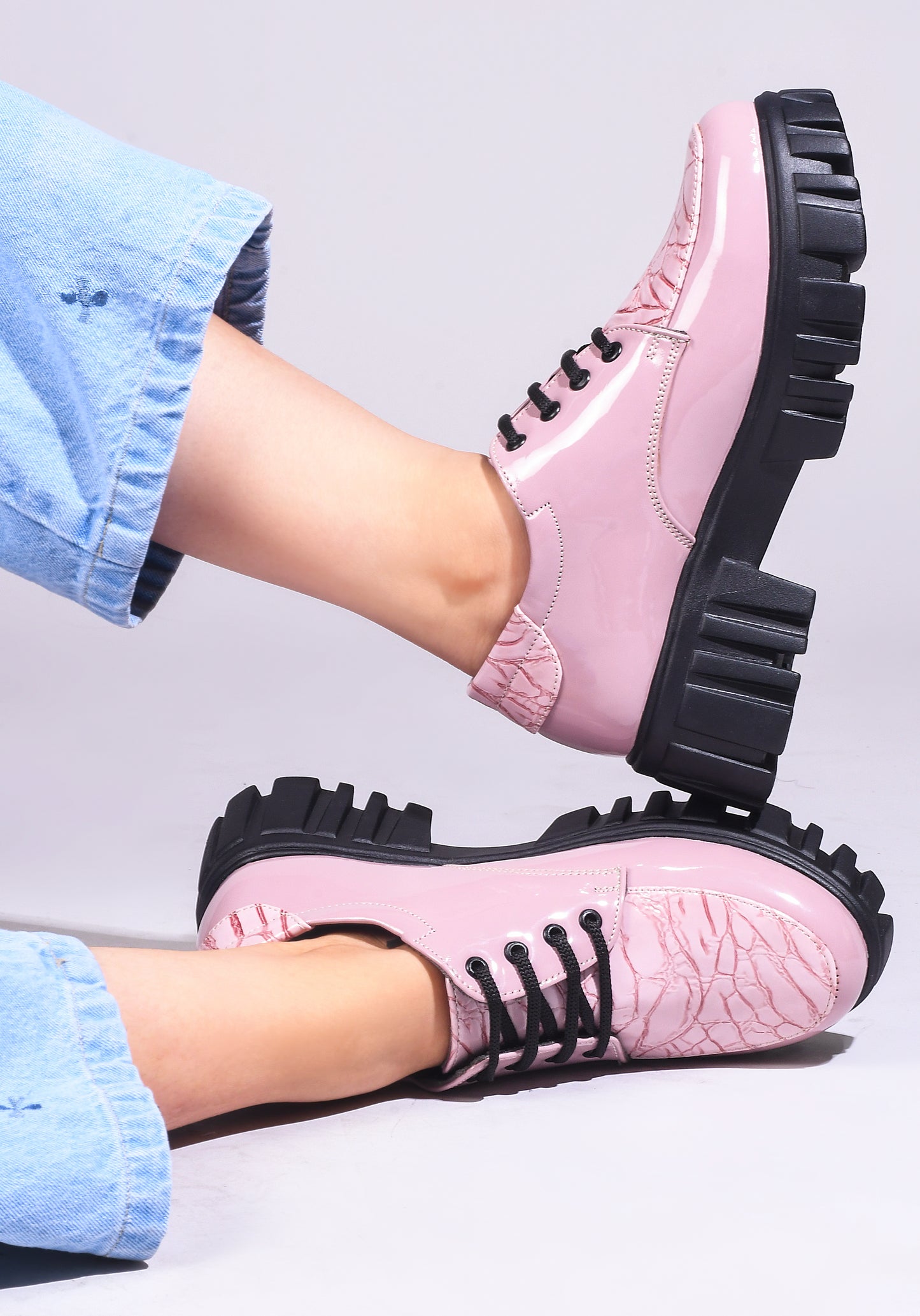 Jm Looks women's lug sole lace-up derbies with a textured upper
Pink