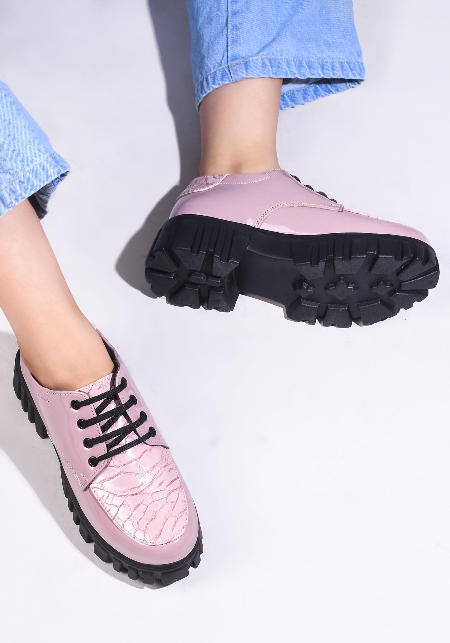Jm Looks women's lug sole lace-up derbies with a textured upper
Pink