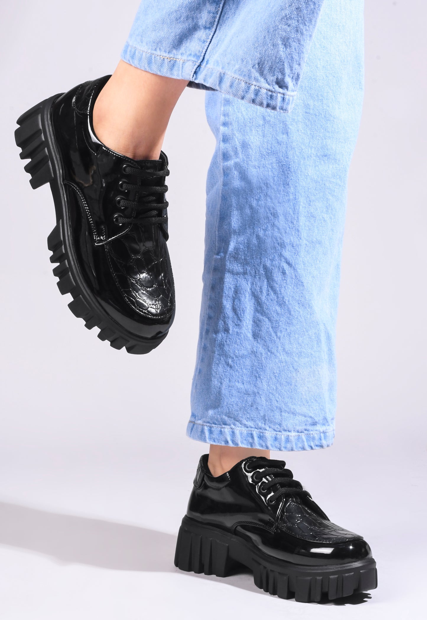 Jm Looks women's lug sole lace-up derbies with a textured upper
Black
