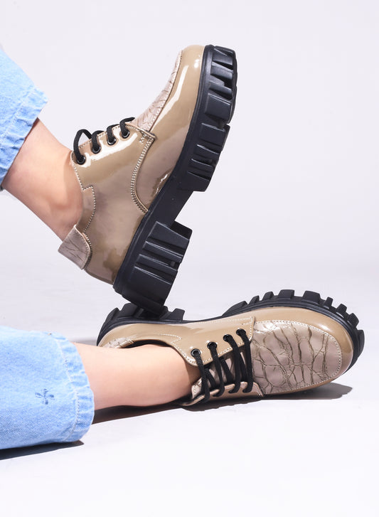 Jm Looks women's lug sole lace-up derbies with a textured upper
 Beige