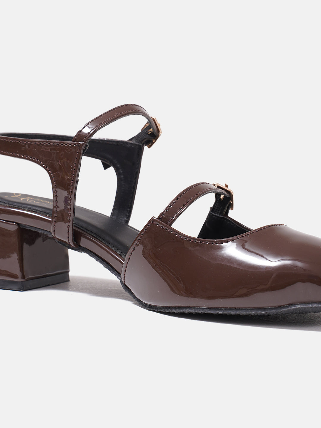Jm Looks patent Mary Jane block heels with dual buckled straps
Brown