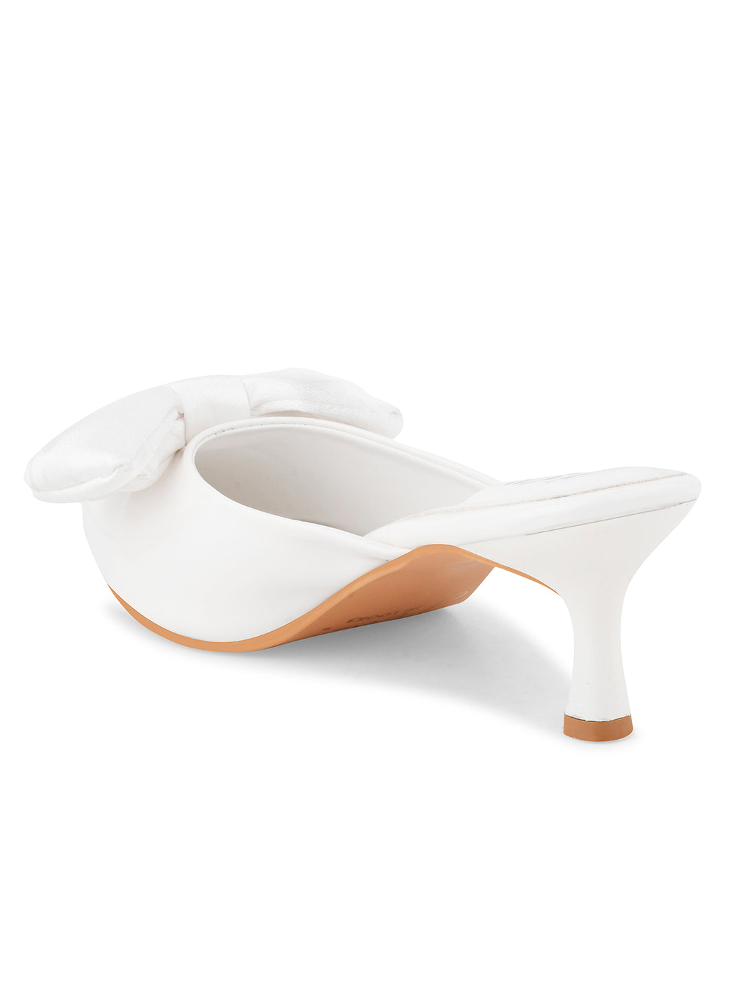 pointed toe heels featuring a large bow detail on the front
White