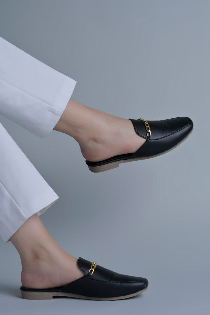 Jm Looks dual-strap flat slides in a neutral tone
Black