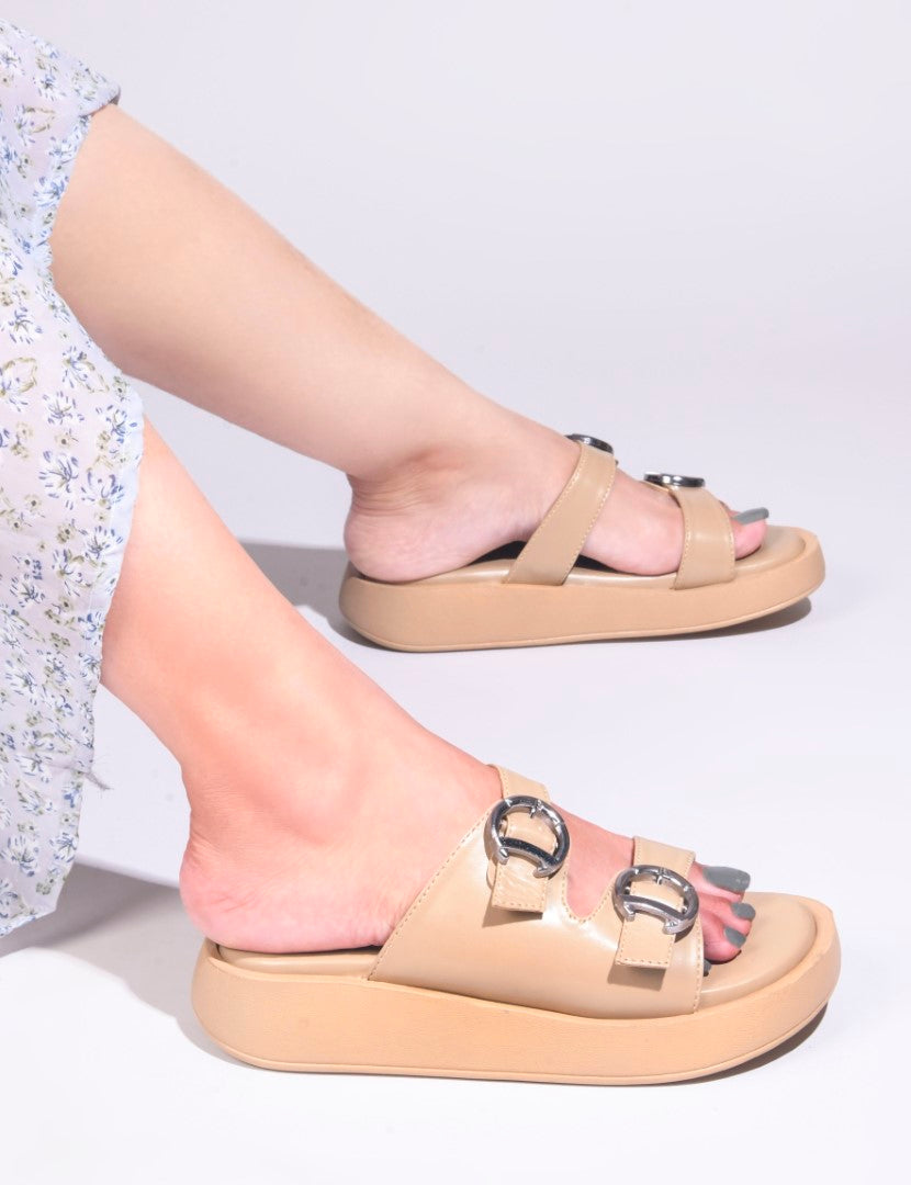 JM Looks platform slides with two adjustable buckle straps and a matching sole
Beige