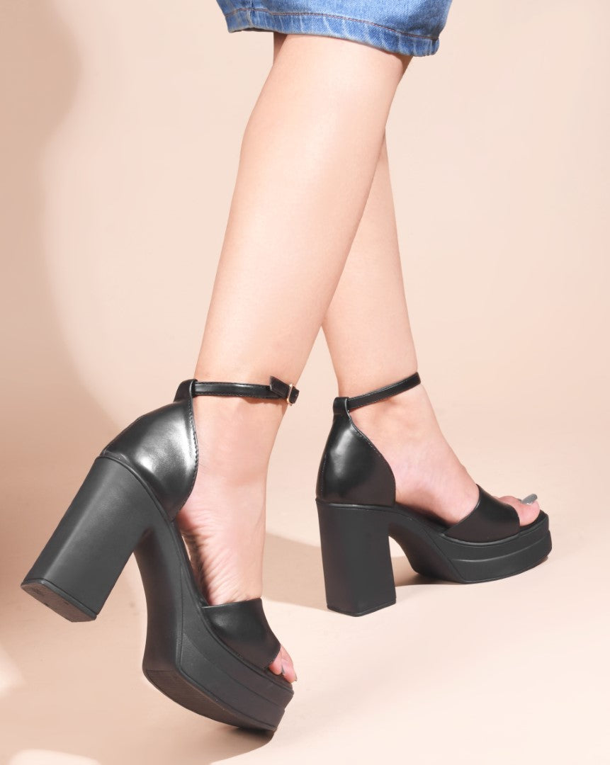 JM Looks women's platform sandals with a wide toe strap, ankle strap, and chunky block heel
Black