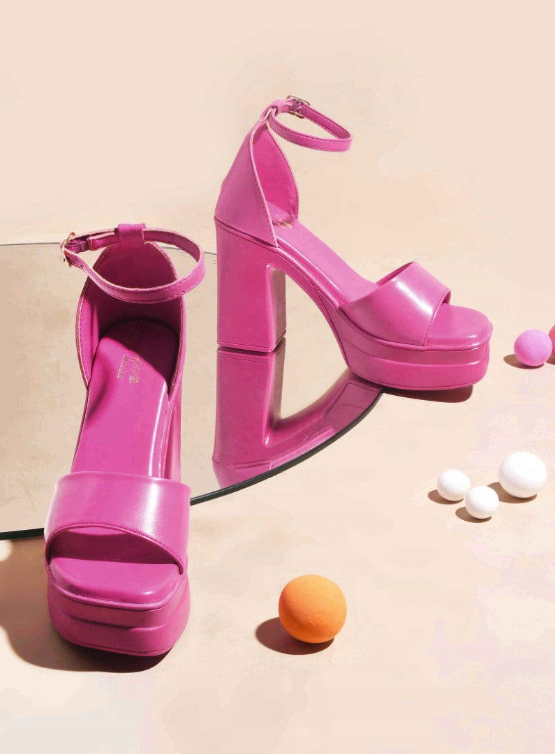 JM Looks women's platform sandals with a wide toe strap, ankle strap, and chunky block heel
Pink