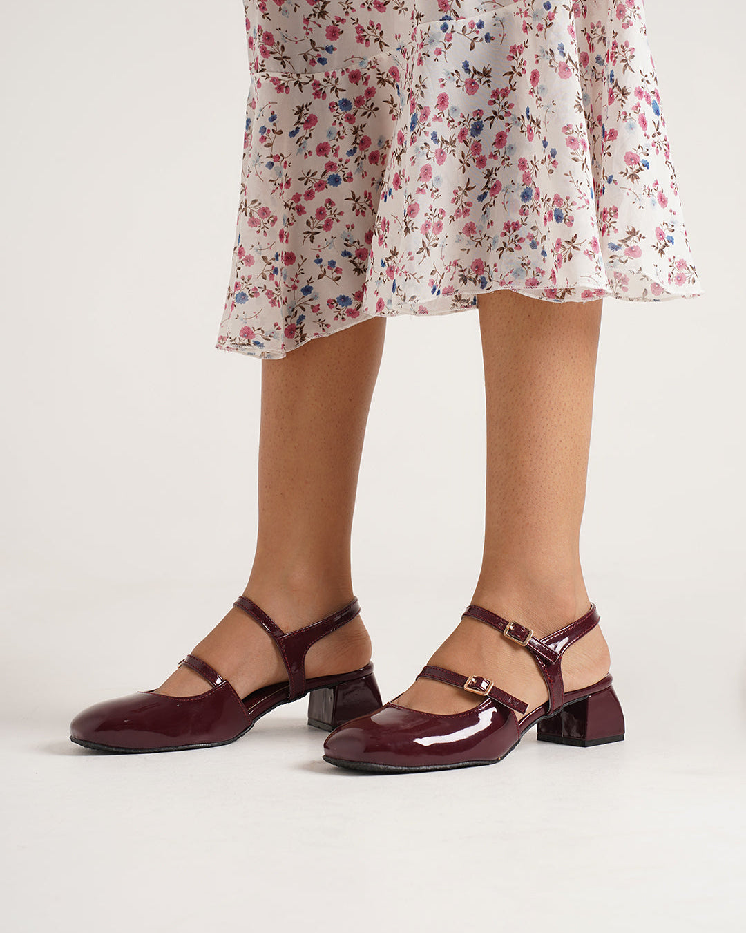 Jm Looks patent Mary Jane block heels with dual buckled straps
Cherry