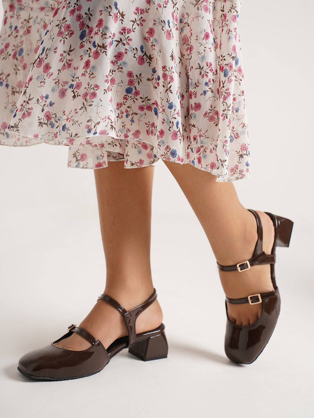 Jm Looks patent Mary Jane block heels with dual buckled straps
Brown