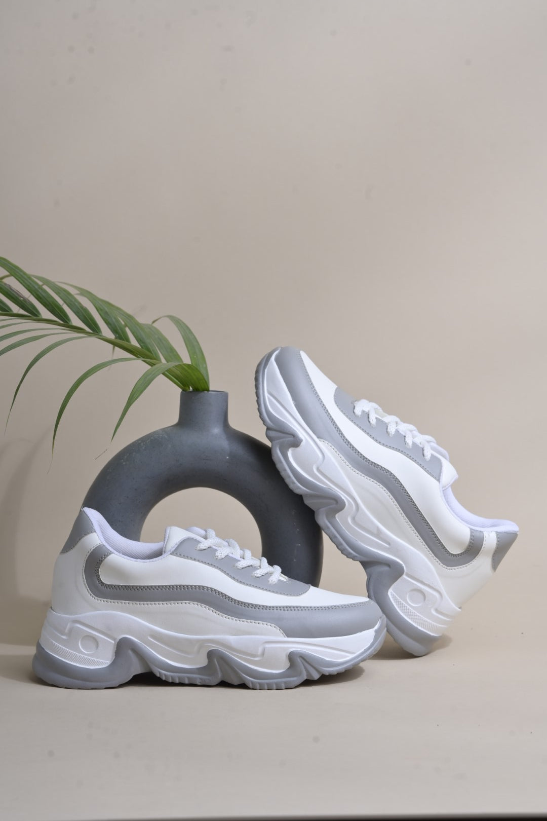 Jm Looks chunky sole sneakers with distinct paneling
Black White