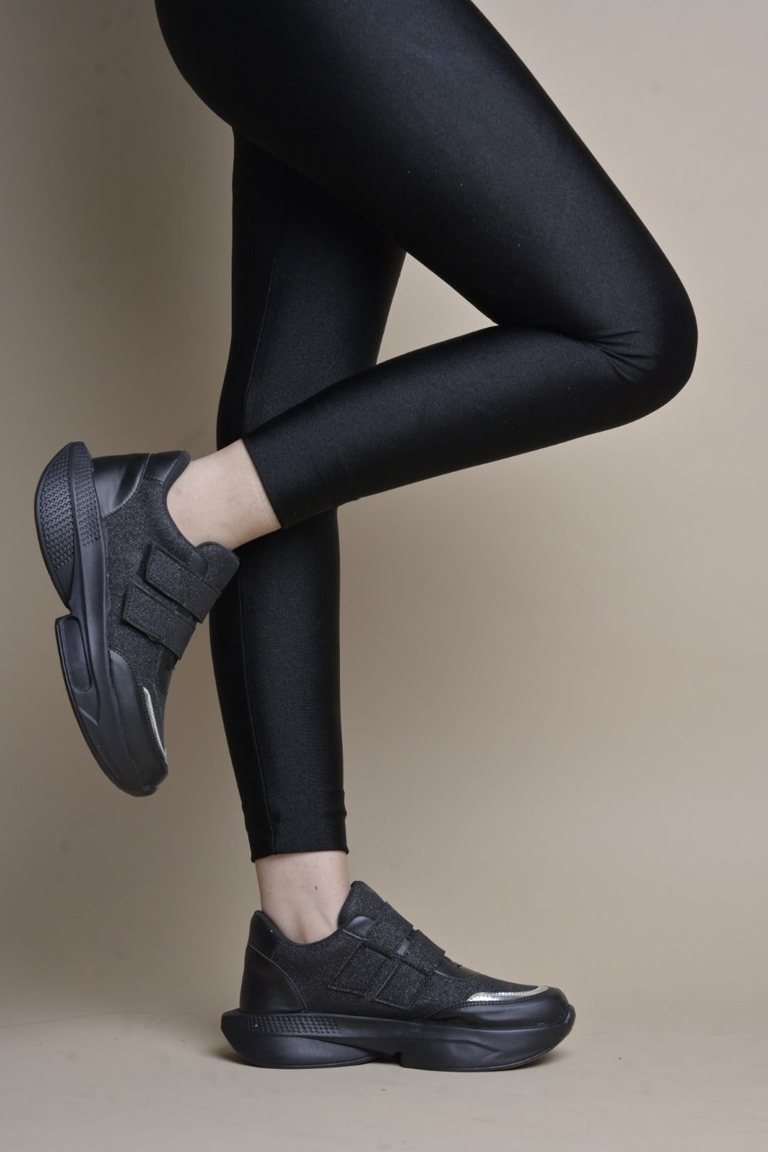 Jm Looks chunky sole sneakers with a glitter upper and three velcro straps
Black