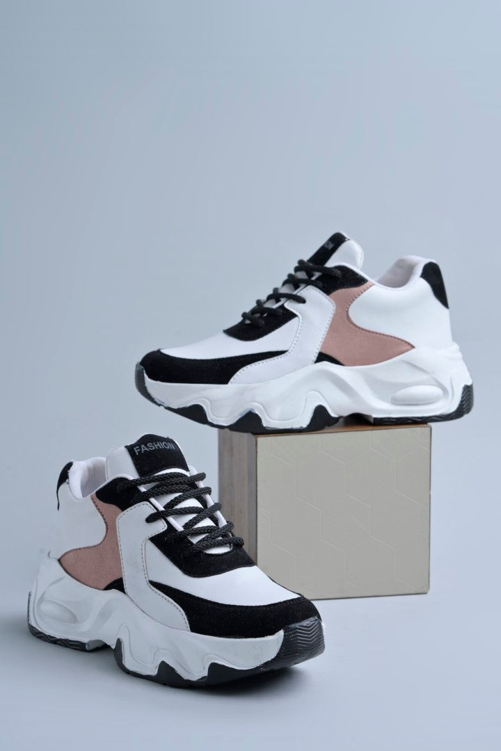 Jm Looks sporty wavy sole sneakers with contrasting panels
Black