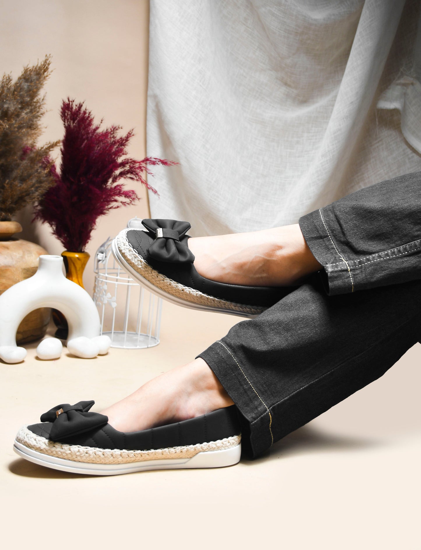 JM Looks espadrille loafers featuring a prominent bow and woven sole detail
Wood Rose