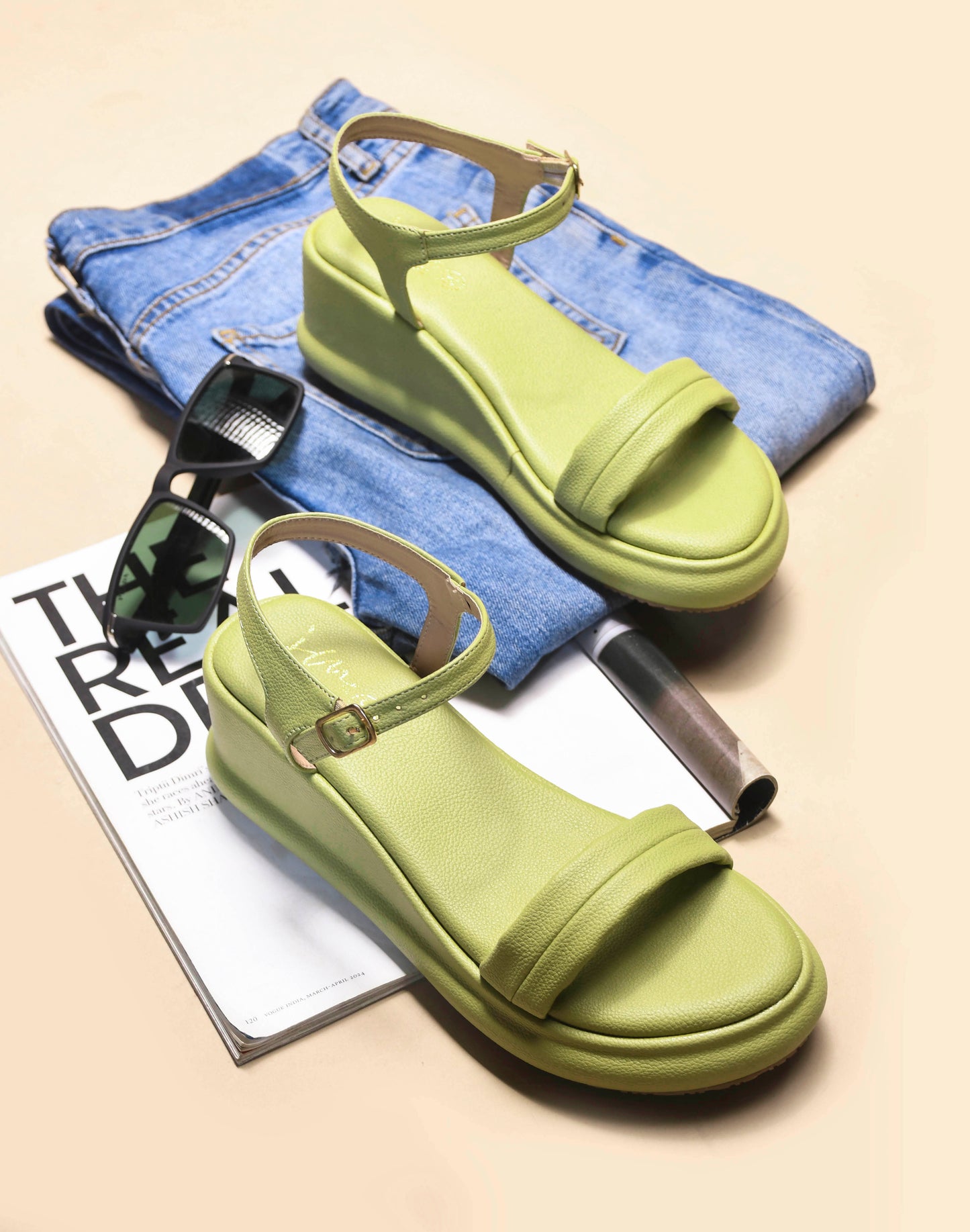 JM Looks platform wedge sandals with a single vamp strap and an adjustable ankle strap
Pista