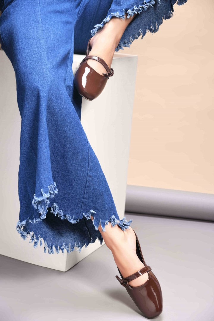 JM Looks Women's Ethnic Toe-Loop Flat Sandals | Stylish Patterned Slip-Ons Brown