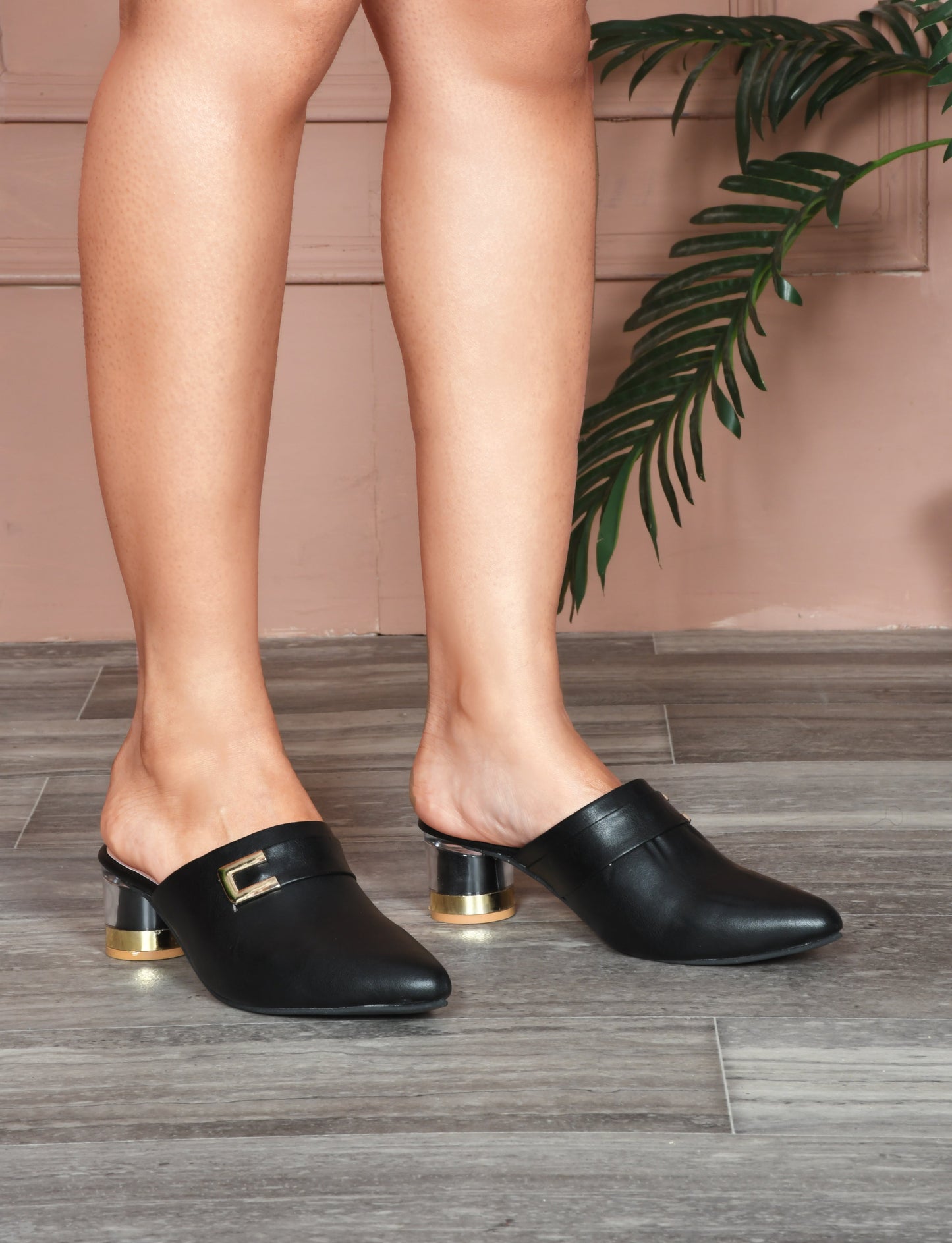 Women’s pointed-toe mules with buckle and metallic block heel Black