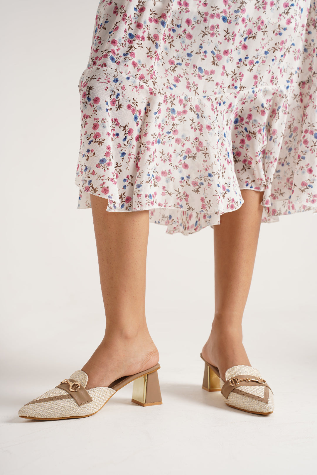 Beige & white woven textured pointed toe mule loafers block heel with chain detail for women