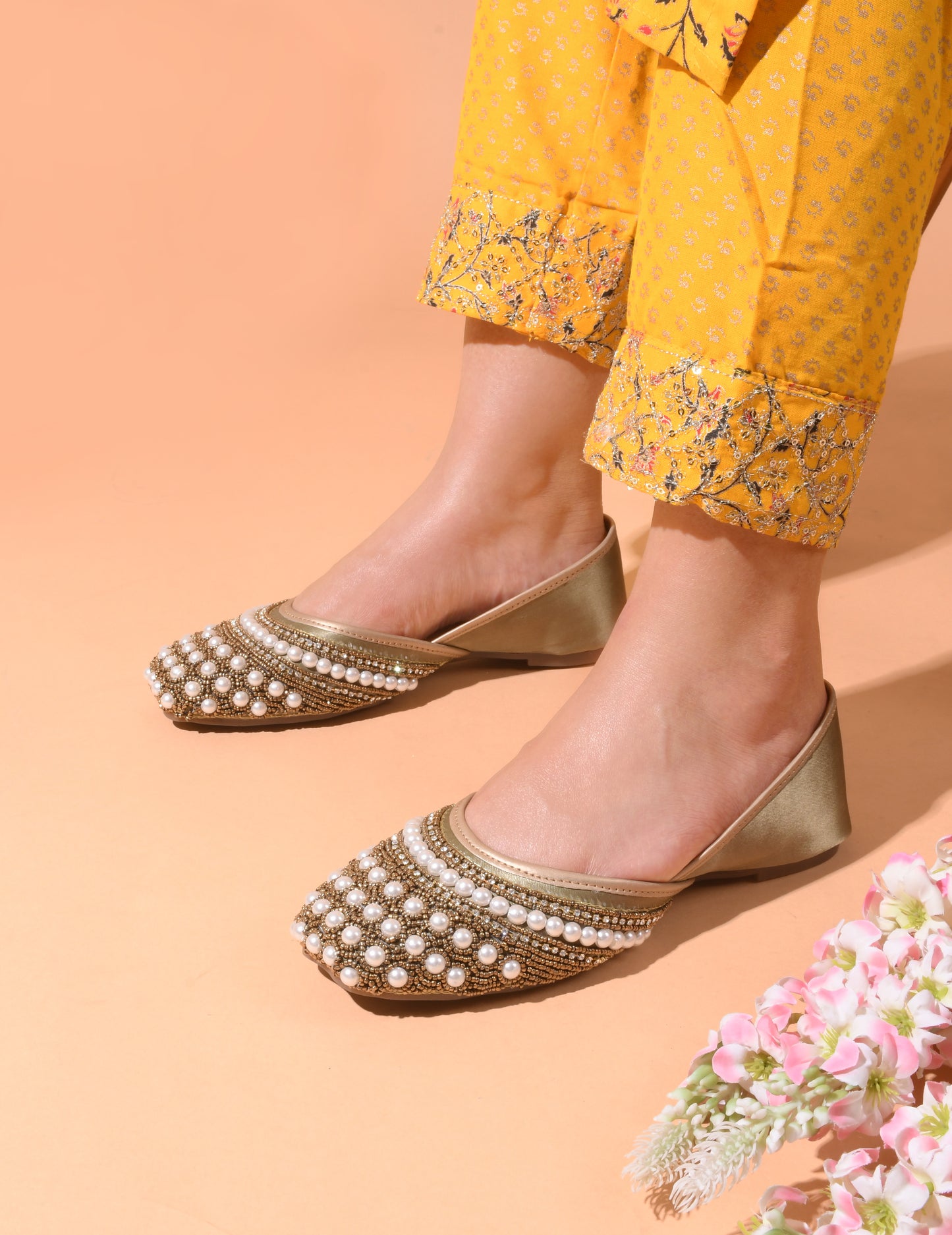 Ethnic Embellished Square Toe Mojaris for Women and Girls at JM LOOKS Green