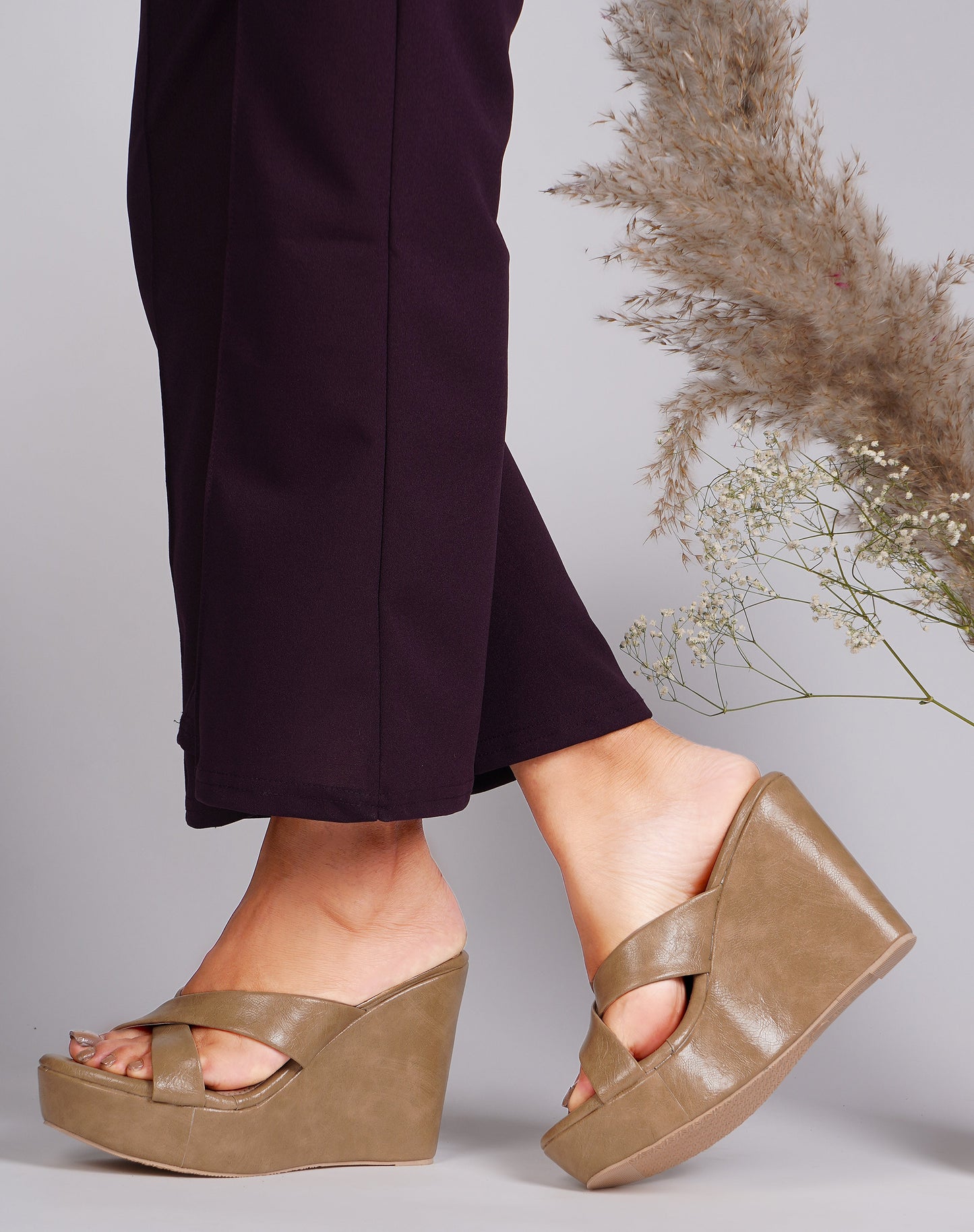 Jm Looks cross-strap wedge heels with a wide sole
Cream