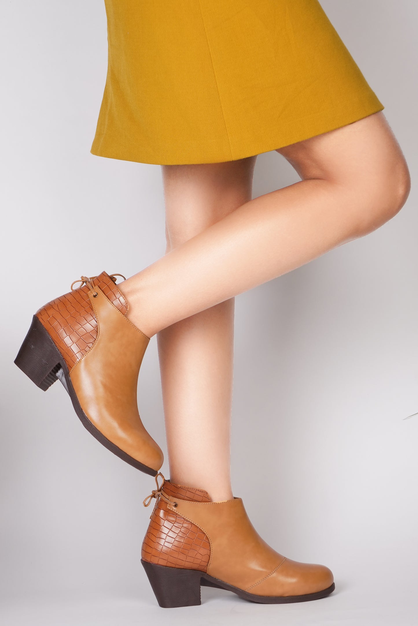 Jm Looks women's heeled ankle boots with a tie detail at the back
Beige