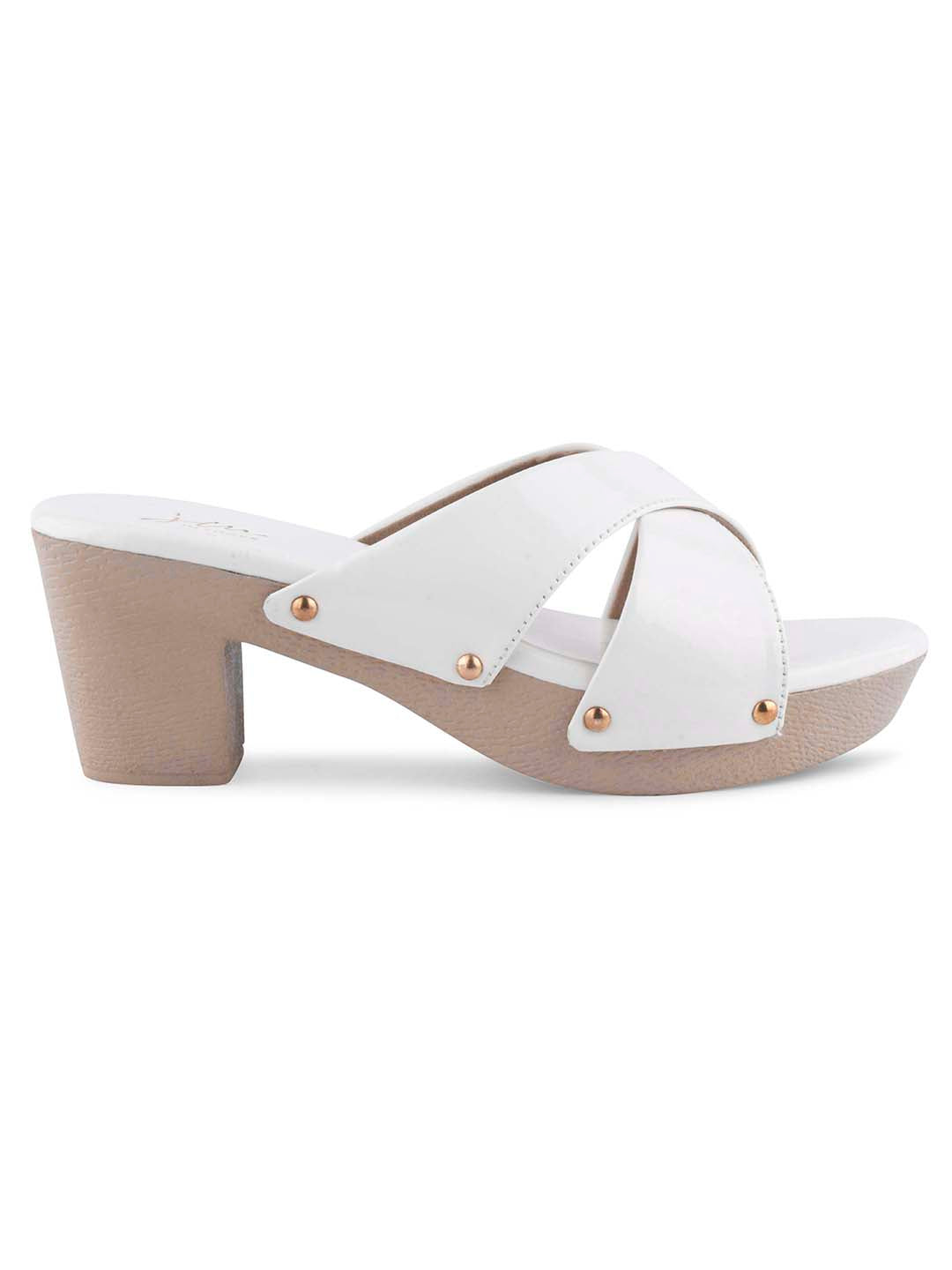 Jm Looks criss-cross block heel sandals with a comfortable sole
Green