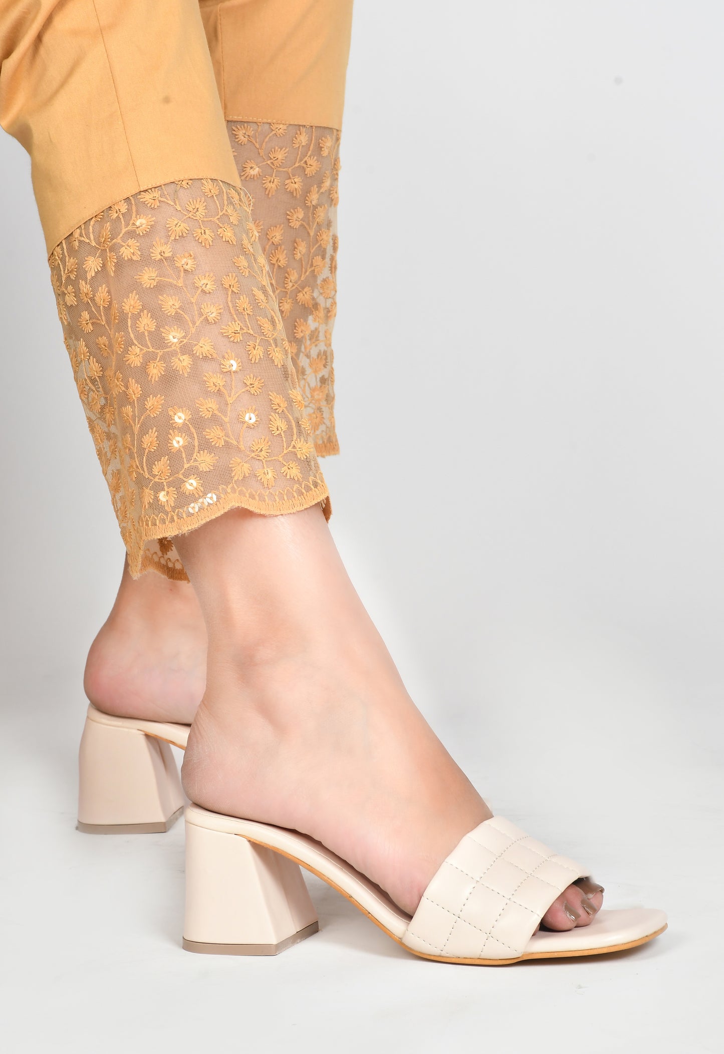 Open-Toe Chunky Heels Sandals for Women and Girls at JM LOOKS Cream