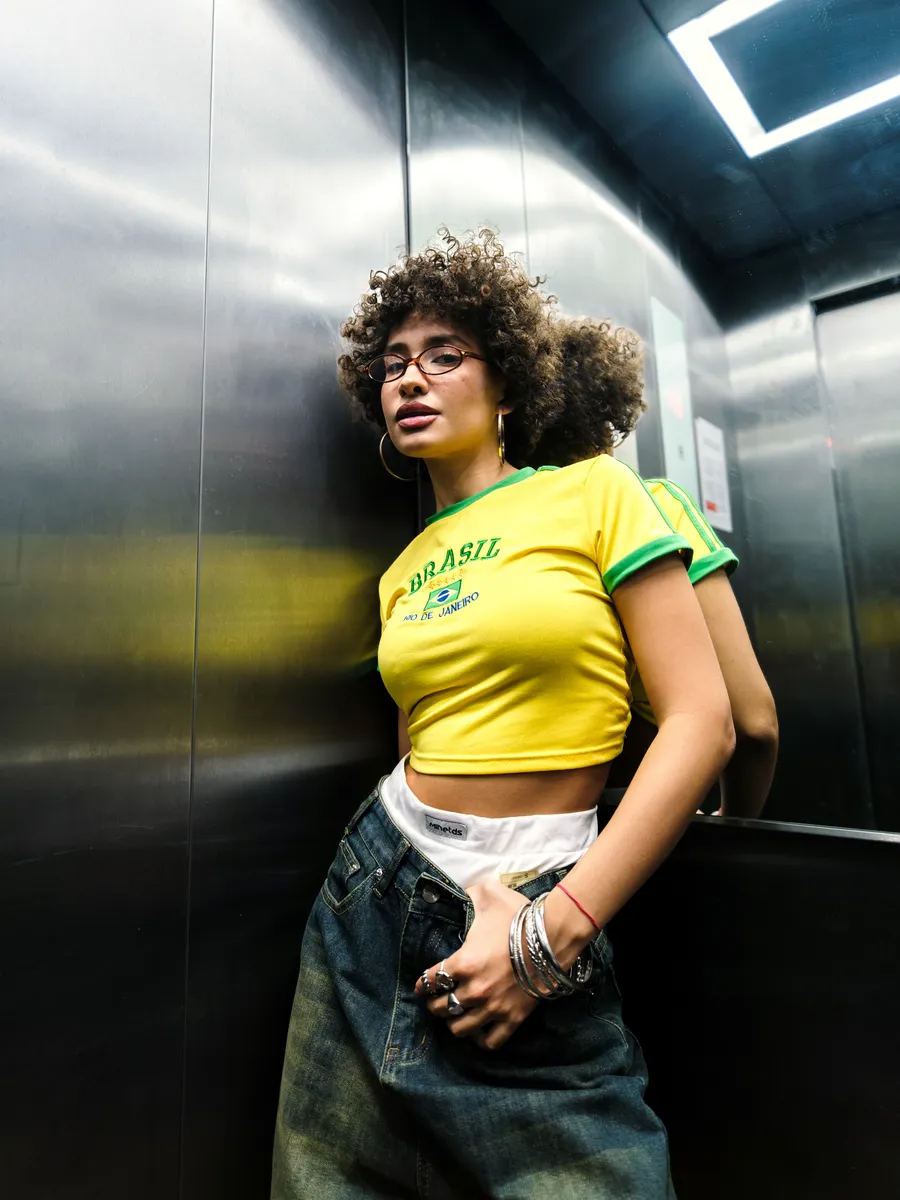 V-Neck Cropped T-Shirt With Print