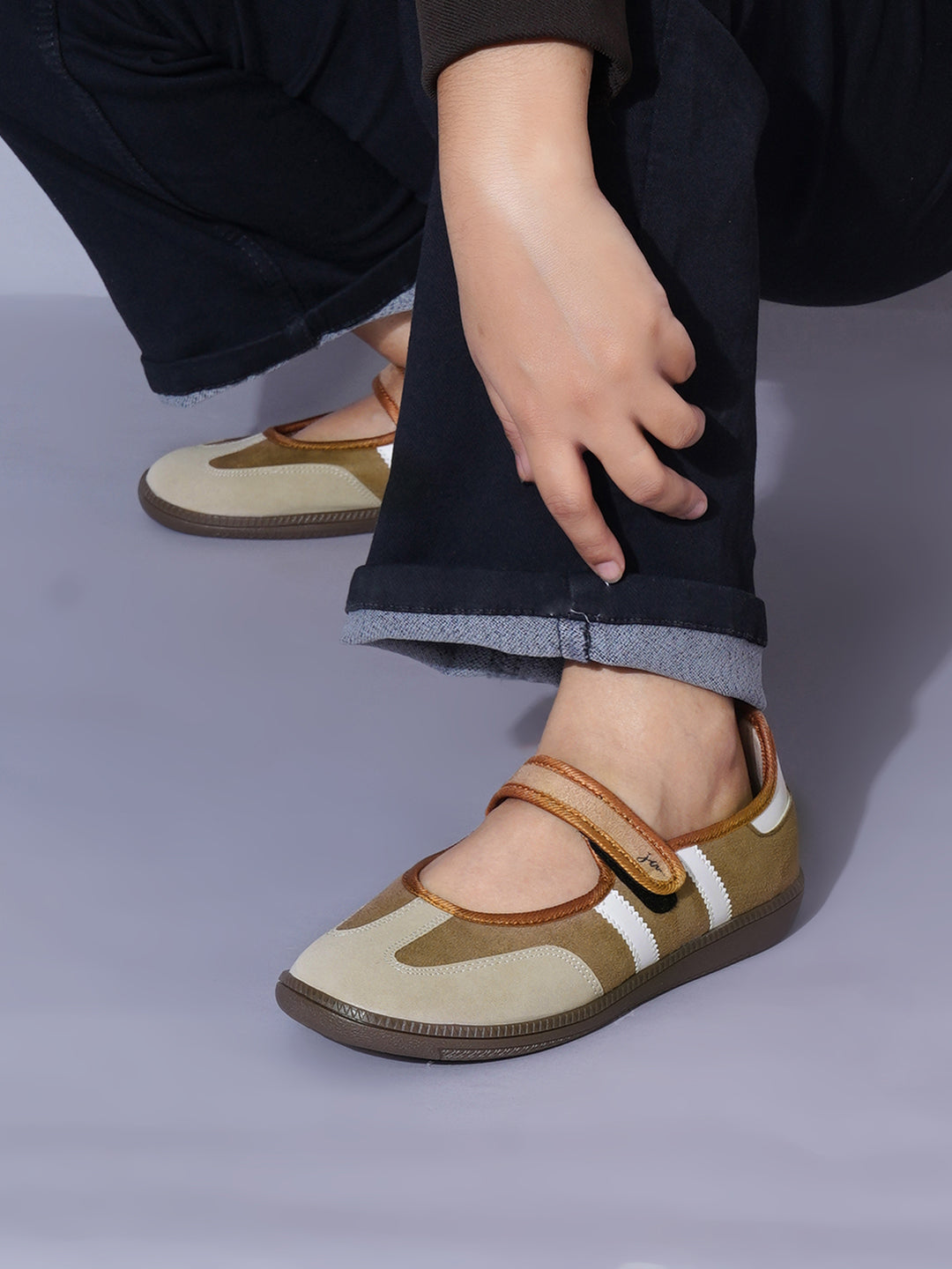 Women Velcro Strap Panel Ballet Sneakes