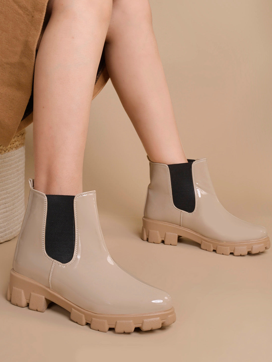 Glossy Finish Lug Sole Chelsea Boots for Women