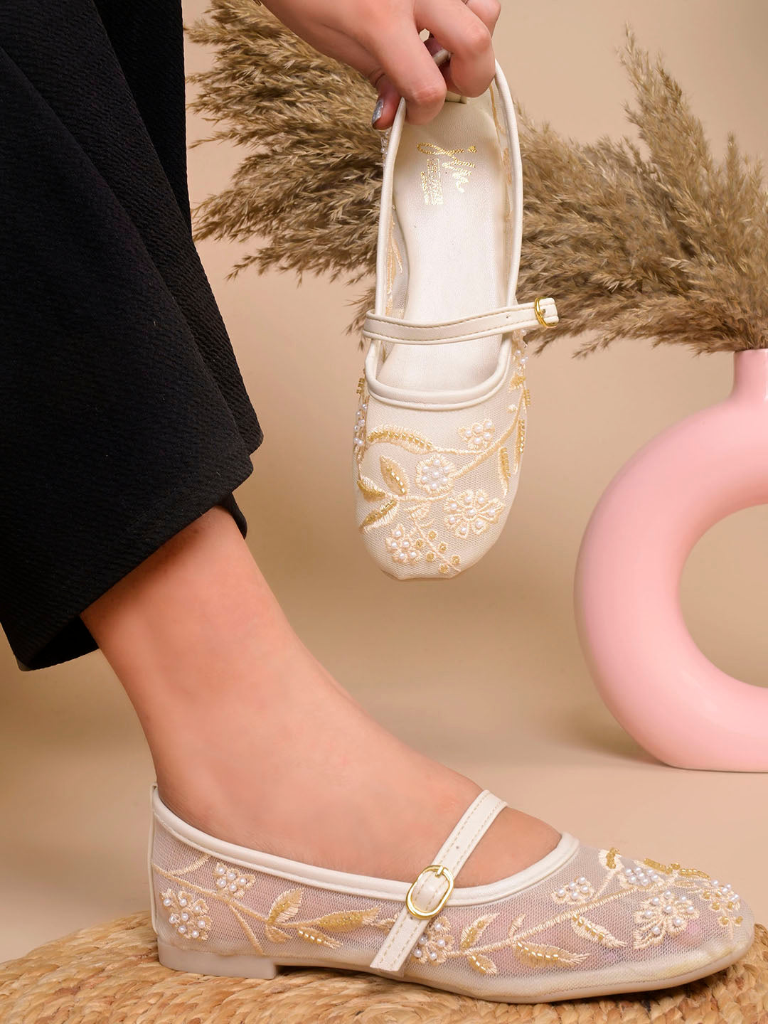 Embroidered Floral Mesh Flat Jutti Shoes for Women