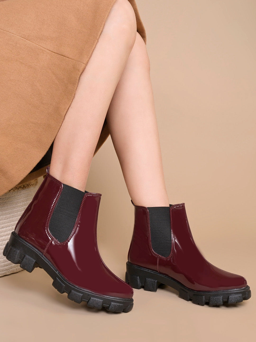 Glossy Finish Lug Sole Chelsea Boots for Women