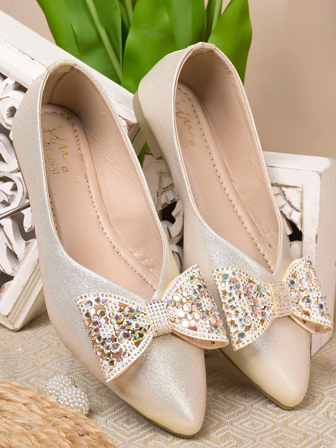 JM LOOKS Pointed Toe Bow Flat Sandals with Crystal Embellishments