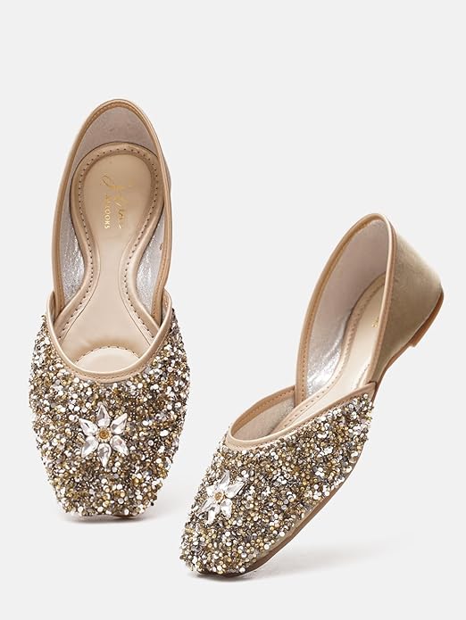 traditional Embellished Slip-On glitter jutti for women floral motif Green