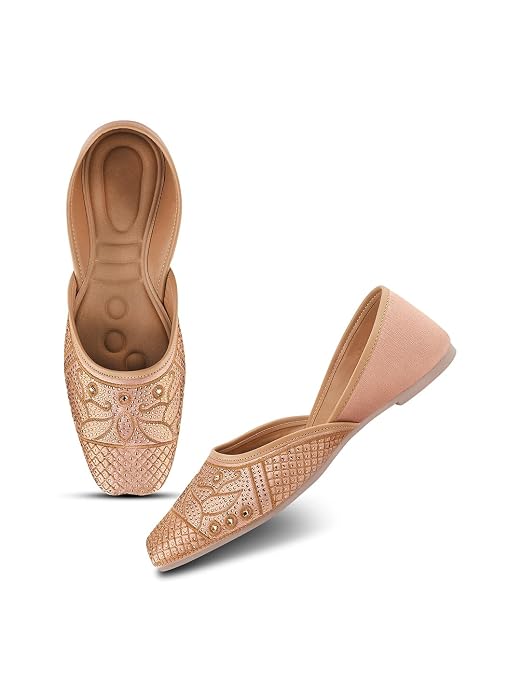 Women Beige Embroidered Ethnic Square Toe Mojaris Flats 