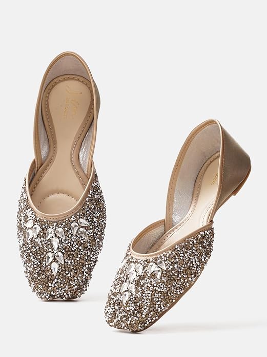 Women’s traditional Punjabi jutti with sequins and stone floral embellishment Green