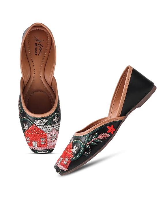 Women Black Premium Craft Embellishments Classic Ethnic Mojaris Flats Jutti 