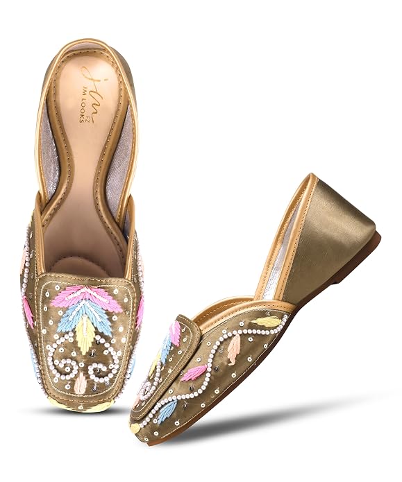 Women Green Pastel Embroidered Pearl Work Square Toe Ethnic Mojaris Flats Juttis