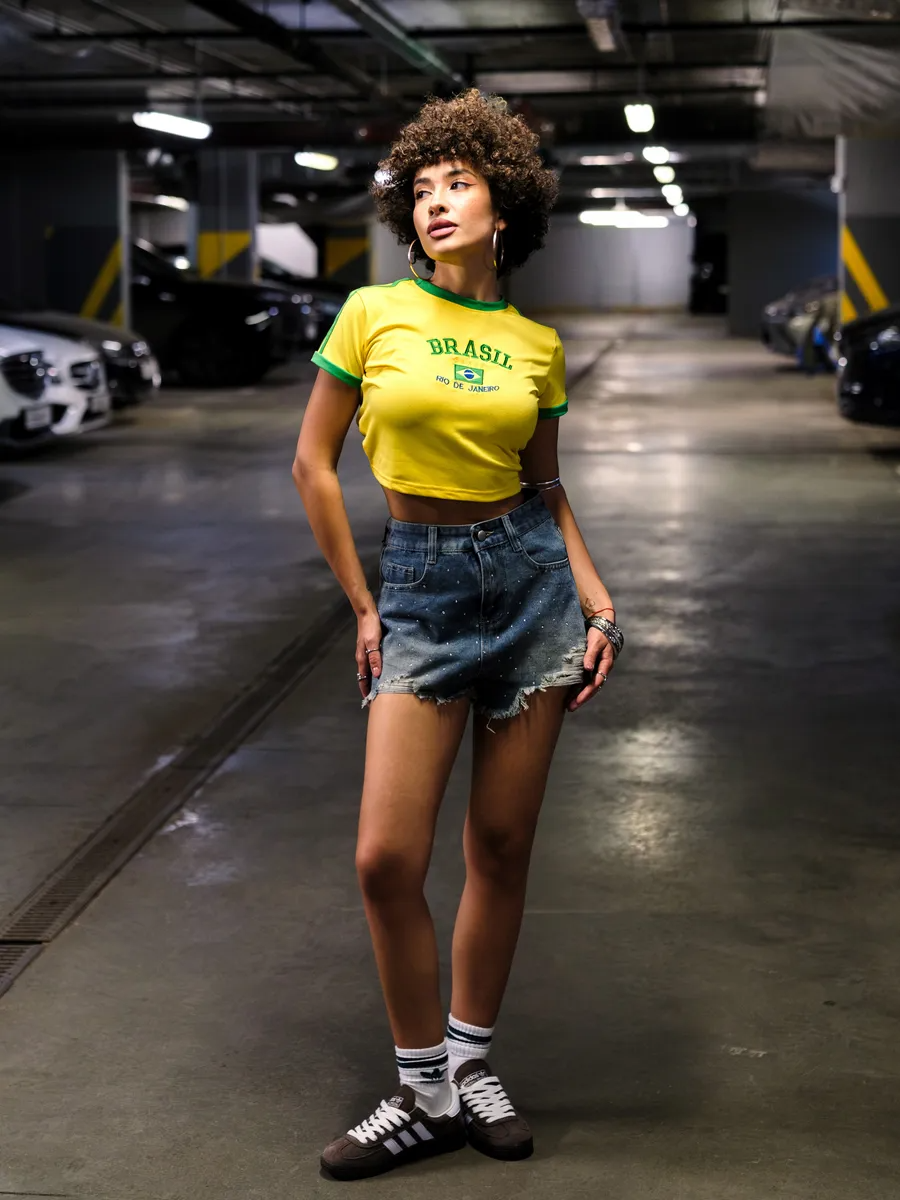 V-Neck Cropped T-Shirt With Print