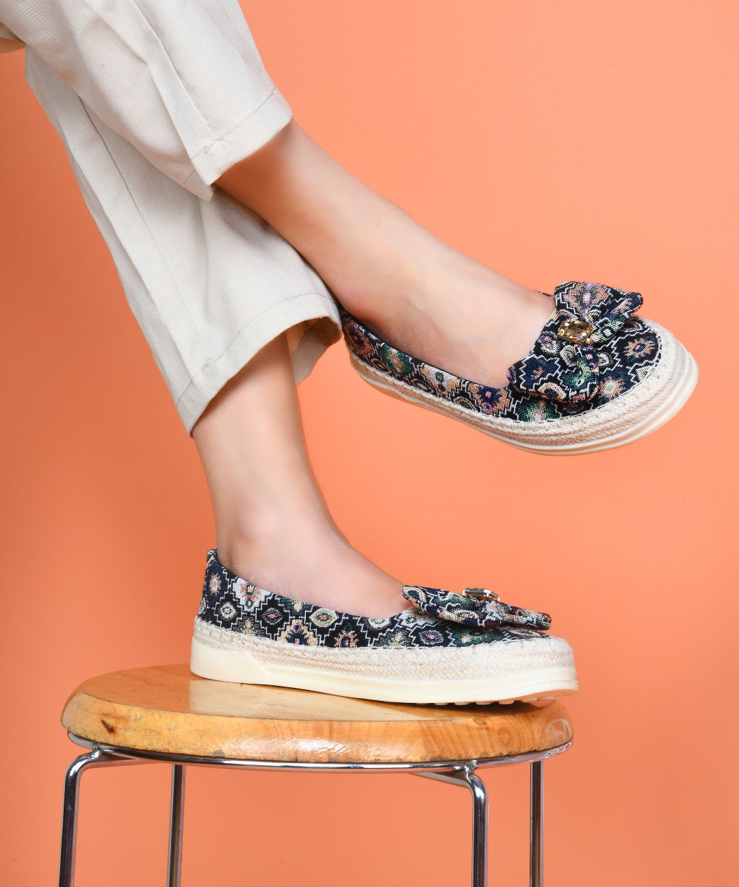 Black Women Printed Slip-On Woven Design Espadrilles Canvas with bow