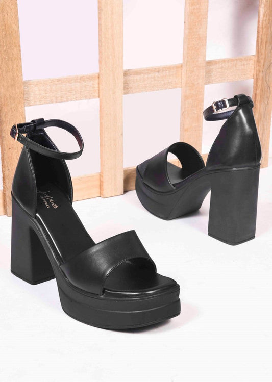 JM Looks women's platform sandals in black with a wide toe strap, ankle strap, and chunky block heel