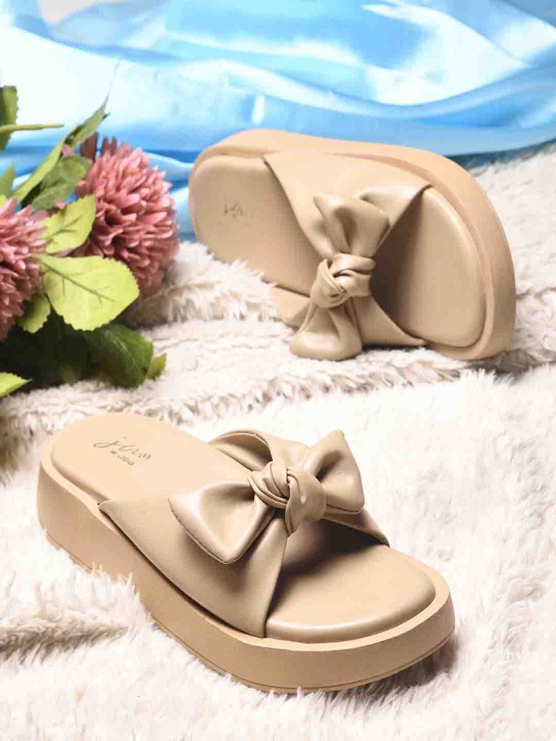 JM Looks women's platform slides with a large bow detail on the strap
 Beige