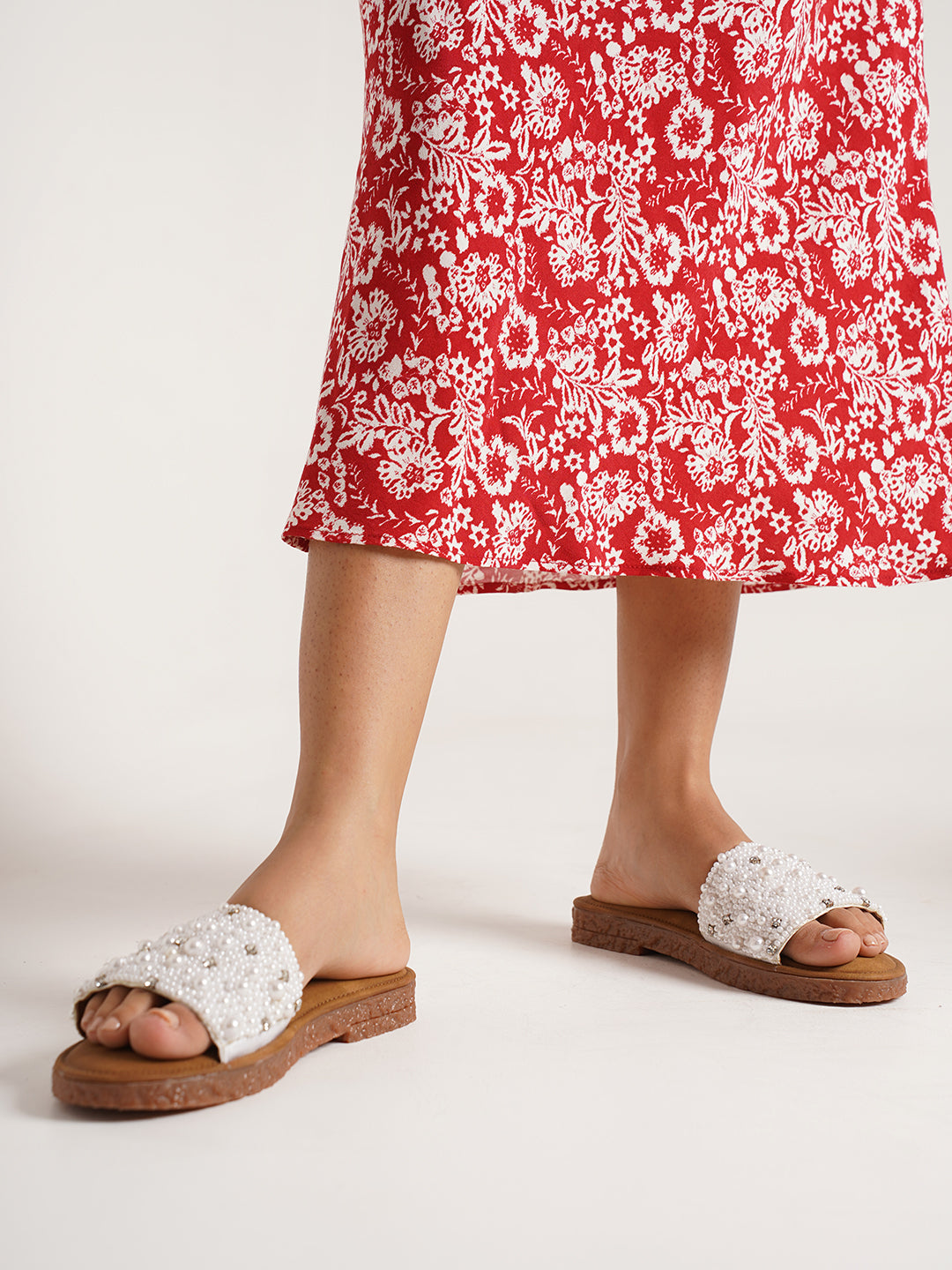 Jm Looks slide sandals with an embellished top strap White