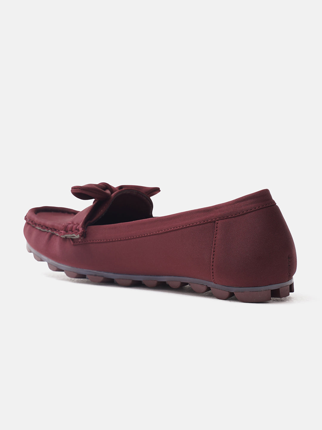 casual loafers with a prominent bow detail on the vamp
 Cherry