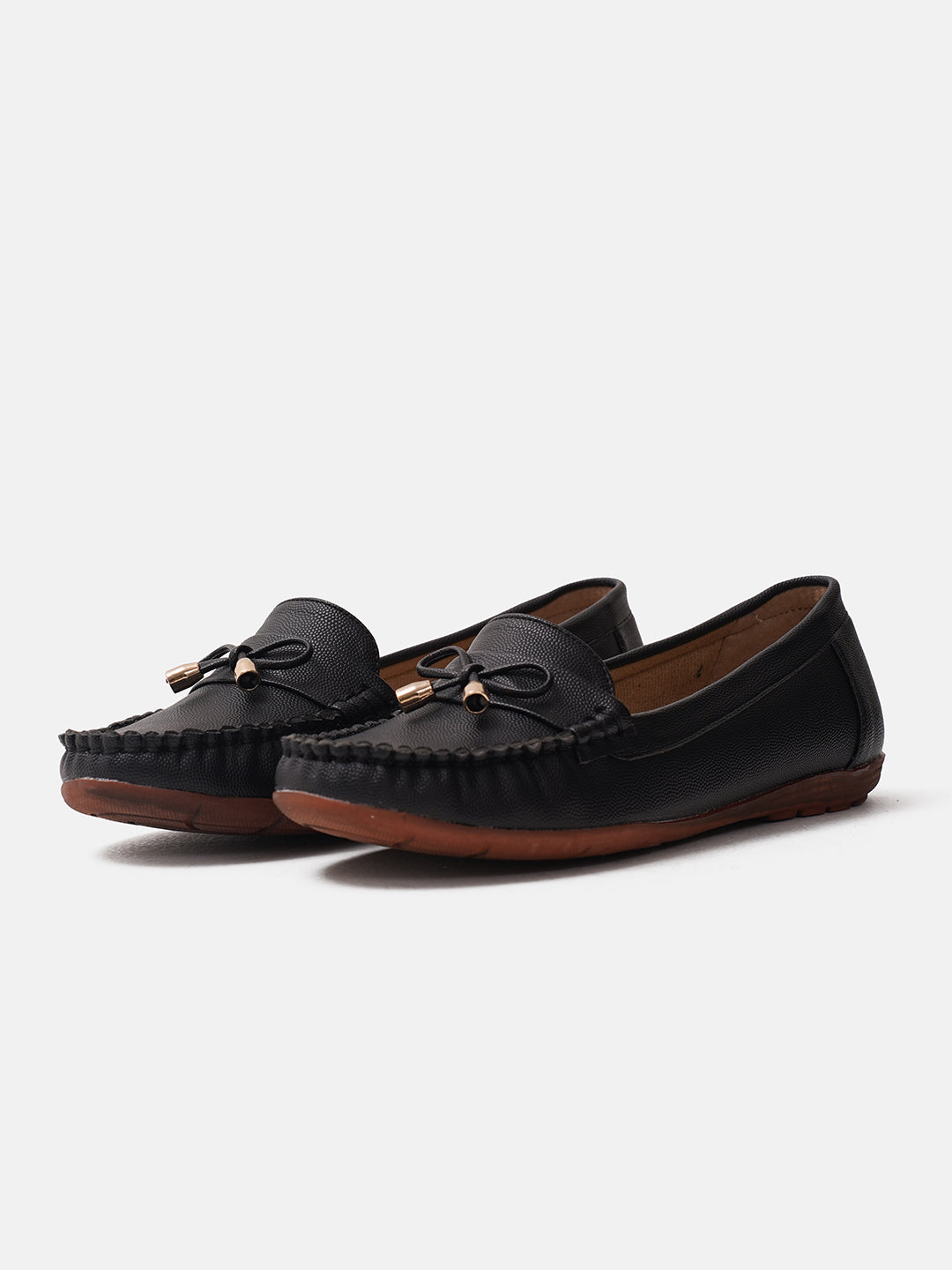 JM Looks women's driving loafers with a bow detail and stitched moc toe
 Black