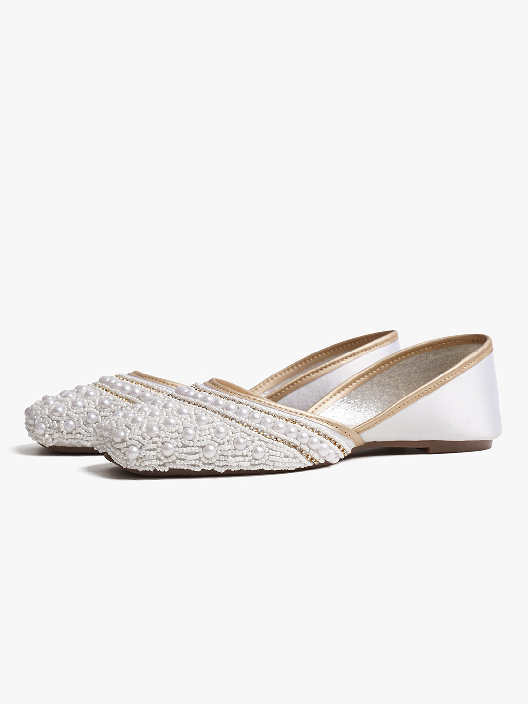 Ethnic Embellished Square Toe Mojaris for Women and Girls at JM LOOKS White