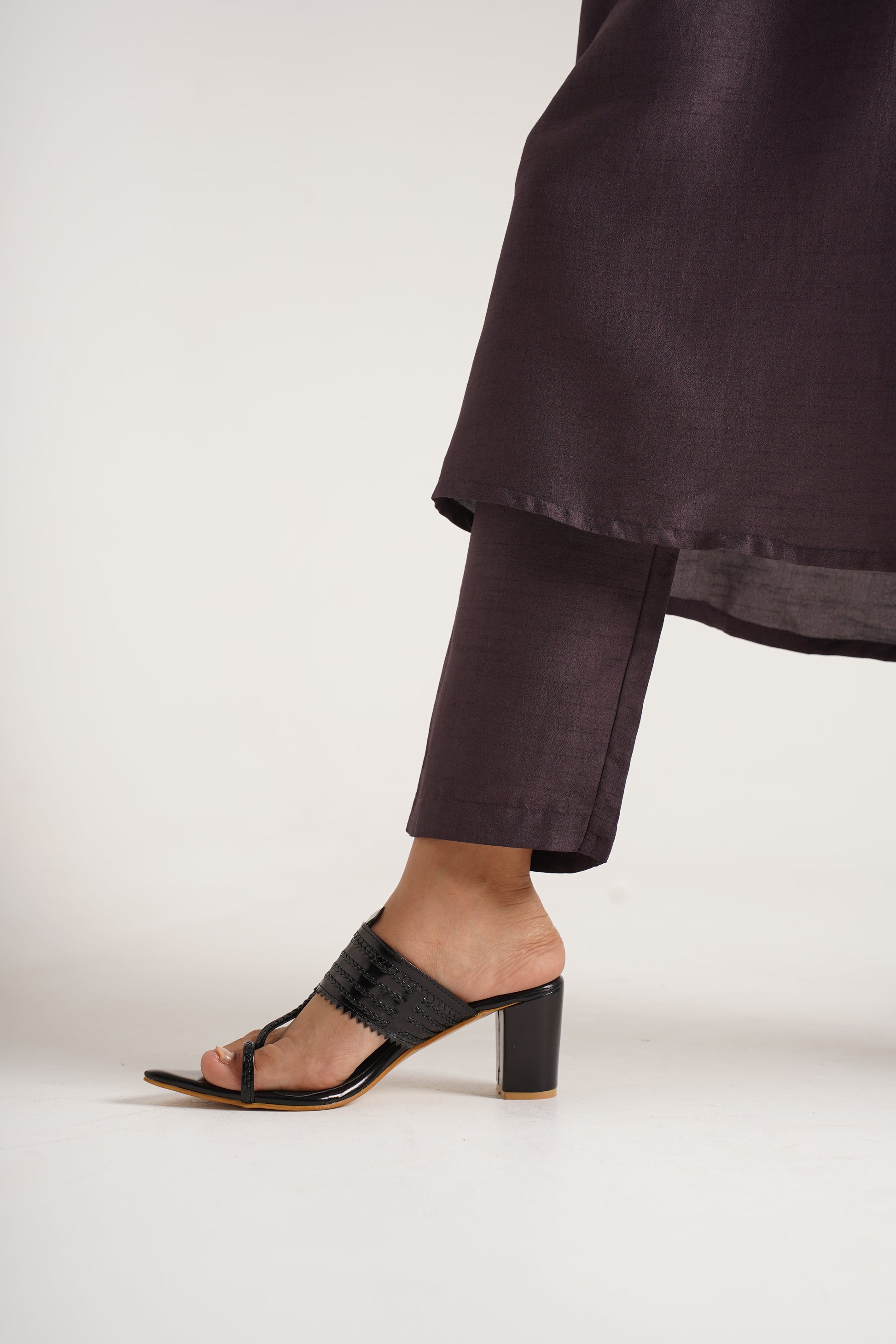 classic toe-ring block heels with a structured upper design
 Black