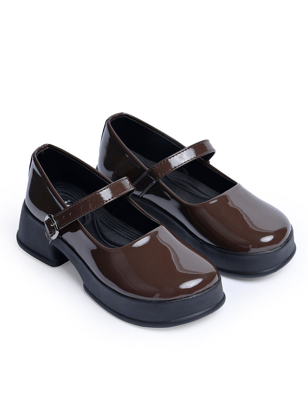 Jm Looks patent Mary Jane platform shoes with a buckled strap
 Brown