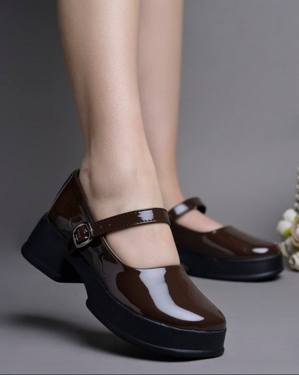 Jm Looks patent Mary Jane platform shoes with a buckled strap
 Brown